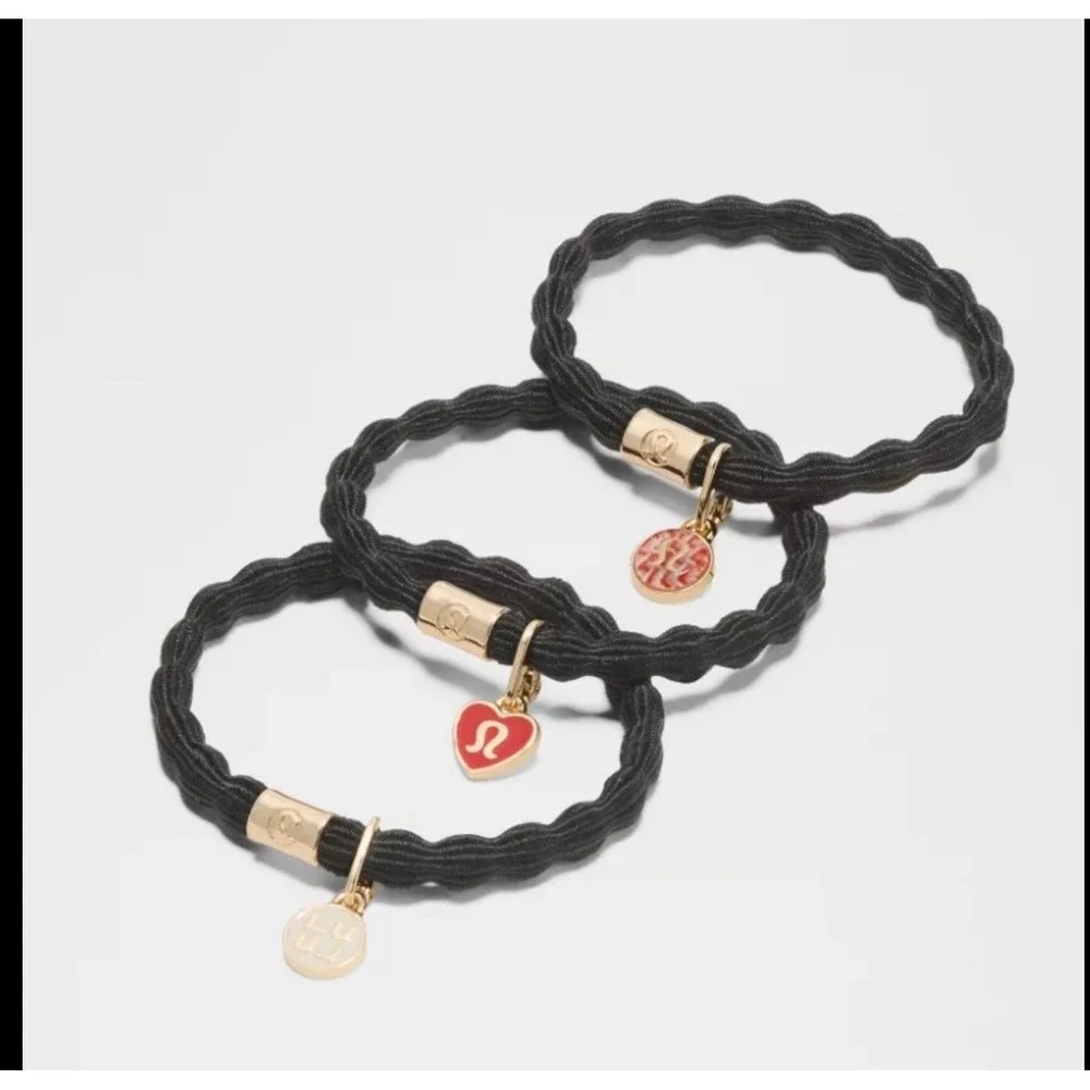 Lululemon NWT Charm Hair Ties 3 Pack Black Silver‎ Red Heart